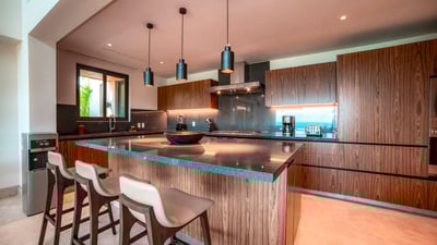 Luxury Villa Photo #13
