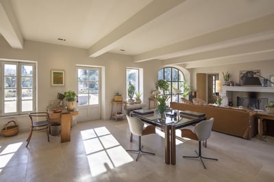 Luxury Villa Photo #12