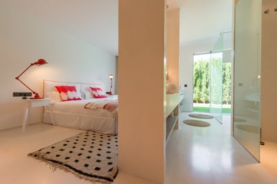 Luxury Villa Photo #24