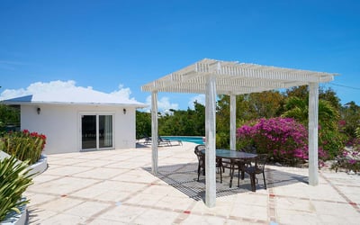 Luxury Villa Photo #9