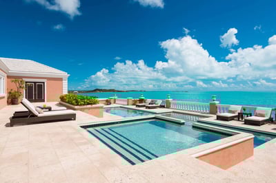 Luxury Villa Photo #3