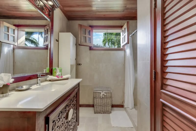 Tropical Oasis Villa