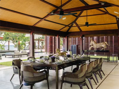 Luxury Villa Photo #20