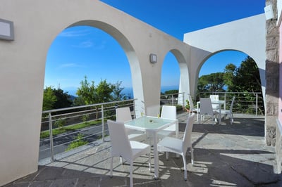 Luxury Villa Photo #5
