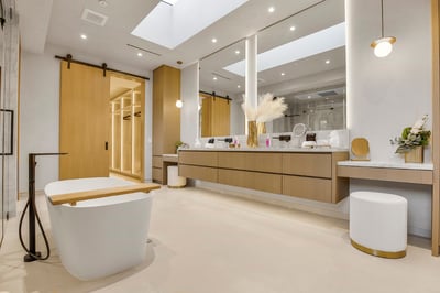 Luxury Villa Photo #34