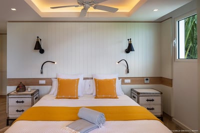 Luxury Villa Photo #30