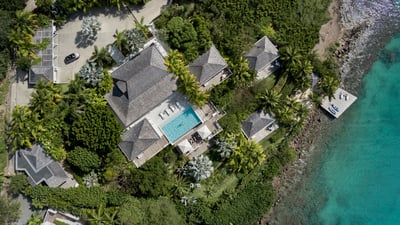 Luxury Villa Photo #4