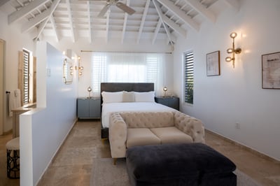 Luxury Villa Photo #39