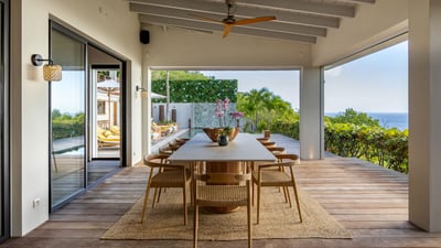 Kitchen & Dining Area