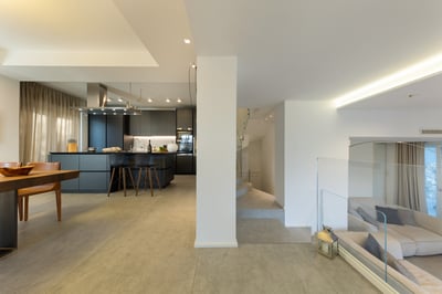 Luxury Villa Photo #16