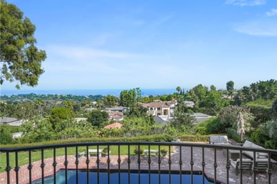 Luxury Villa Photo #36