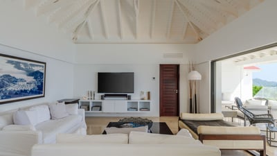 Luxury Villa Photo #37