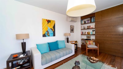 Living Area: Air conditioning, ceiling fan, HD-TV, DVD player. Opens onto the terrace. 