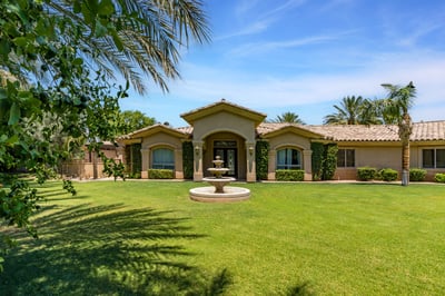 Luxury Villa Photo #16