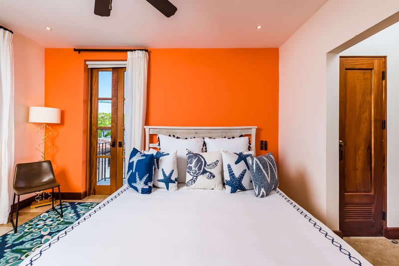 Flat | 43 Plaza Central