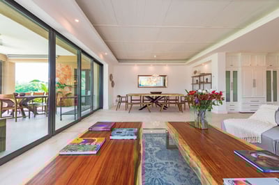 Luxury Villa Photo #11