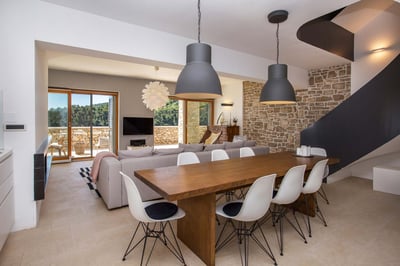 Luxury Villa Photo #23