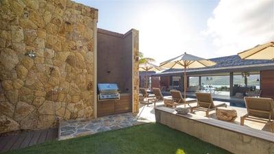 Luxury Villa Photo #24