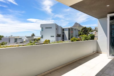 Luxury Villa Photo #45