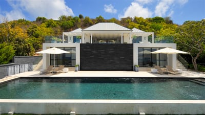 Luxury Villa Photo #2