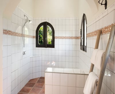 Luxury Villa Photo #26