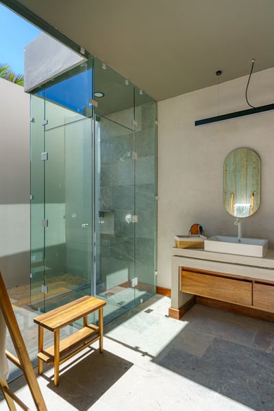 Luxury Villa Photo #25