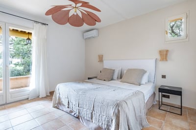 Luxury Villa Photo #20
