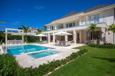 Luxury Villa Photo #4