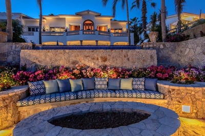 Luxury Villa Photo #7
