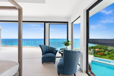Luxury Villa Photo #50