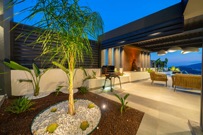 Luxury Villa Photo #11