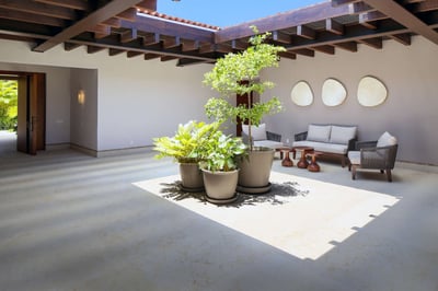 Luxury Villa Photo #19