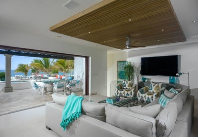 Luxury Villa Photo #16