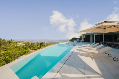 Luxury Villa Photo #2