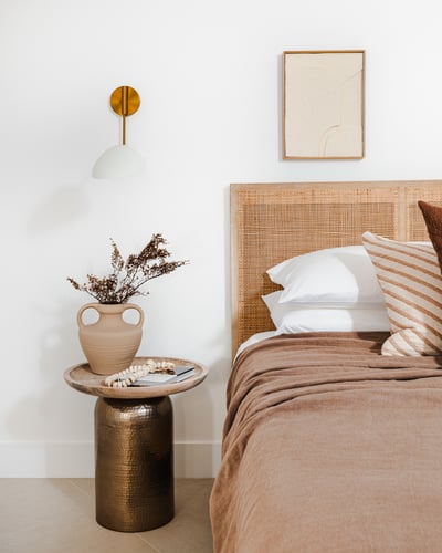 Triangle bedroom with king bed and en suite bathroom