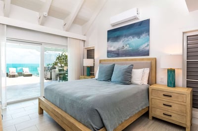 Luxury Villa Photo #27