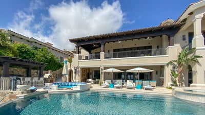 Luxury Villa Photo #3