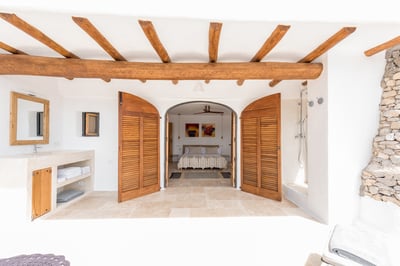 Luxury Villa Photo #46