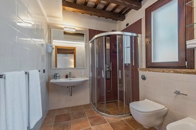 Luxury Villa Photo #36