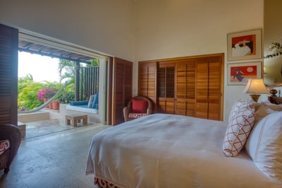 Luxury Villa Photo #34