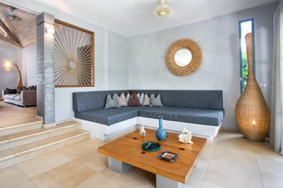 Luxury Villa Photo #20