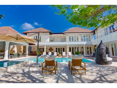 Luxury Villa Photo #5