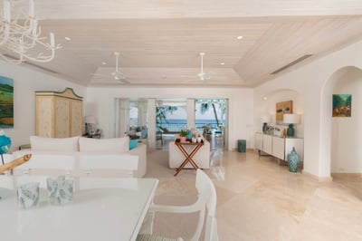 Luxury Villa Photo #3