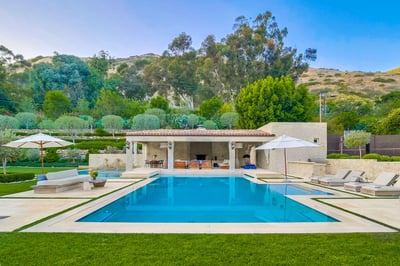 Luxury Villa Photo #2