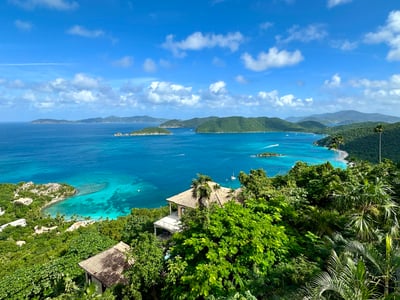 Luxury Villa Photo #9