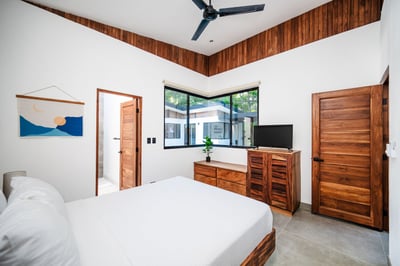 Luxury Villa Photo #23