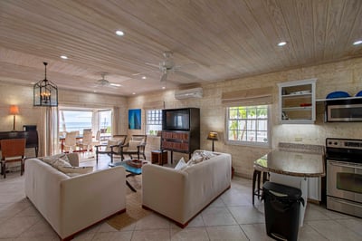Luxury Villa Photo #5