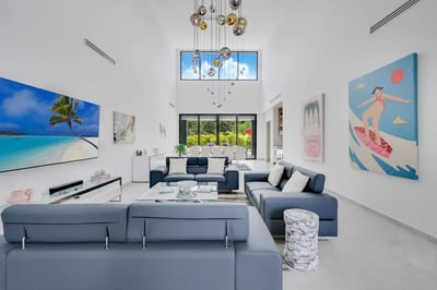 Luxury Villa Photo #25