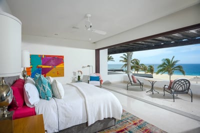 Luxury Villa Photo #22
