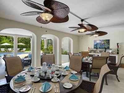 Luxury Villa Photo #8